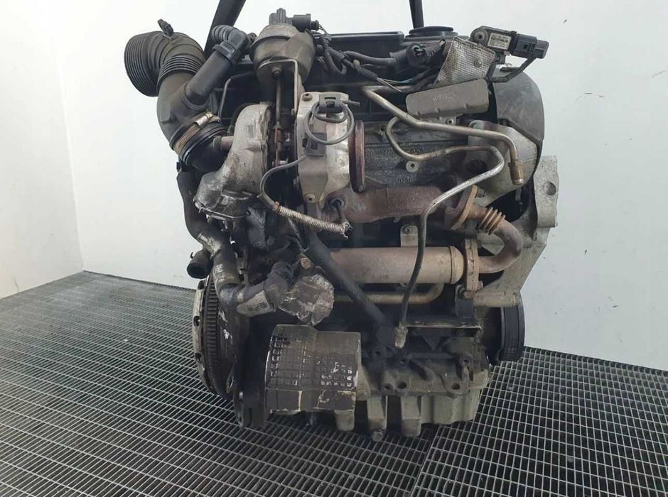 Motor cu anexe VW Passat B6 2.0 TDI cod motor BMR BMN
