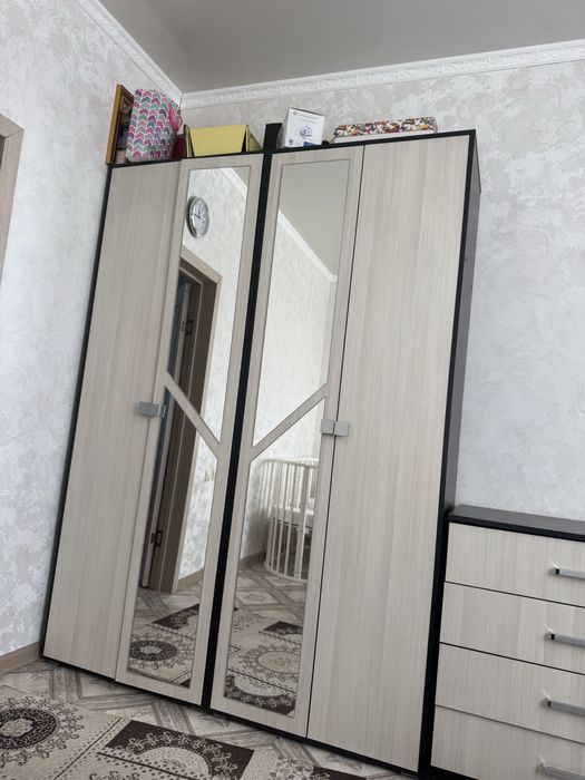 Кровать, шкаф, тумба