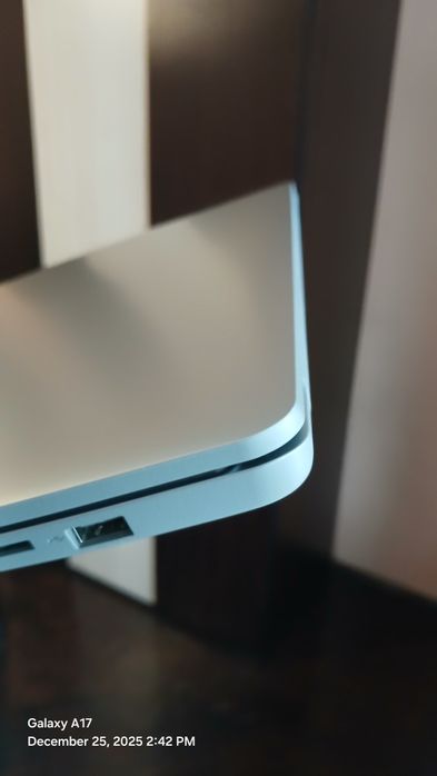 (Запазен за пращане) Лаптоп Lenovo IdeaPad 1 15IJL7