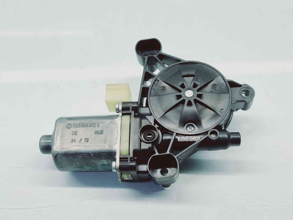 Motoras geam dreapta fata Seat Leon (5F1) [Fabr 2012-2018] 5K0959802B