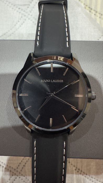 Часовник Marc Lauder
