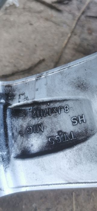 Алуминиеви джантиъс DEZENT 17 5Х112 ET 30 8j