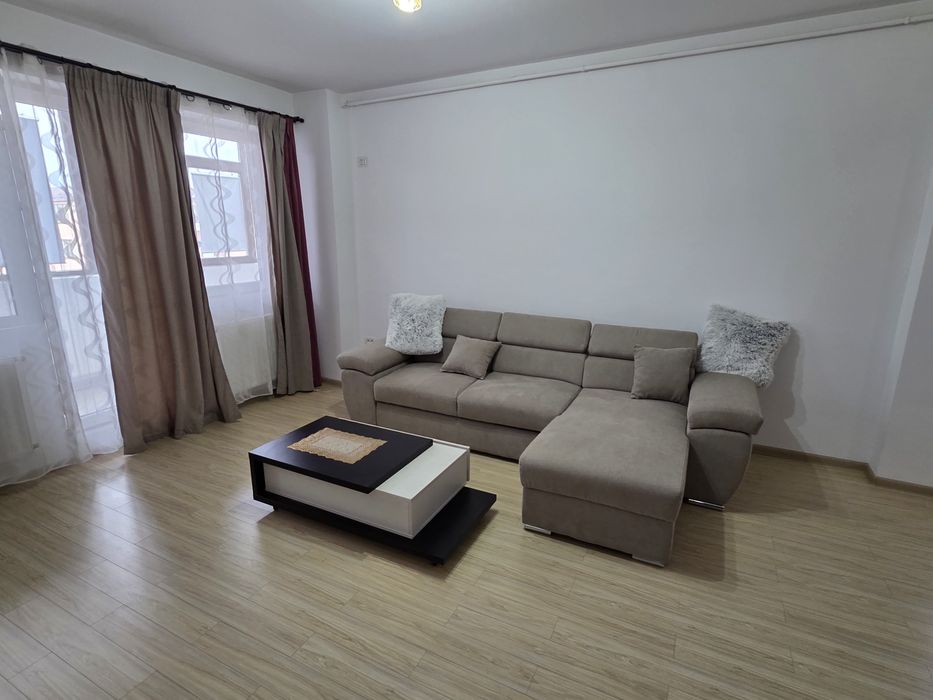 Proprietar vand  apartament 2 camere  Residence Militari