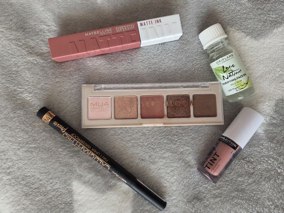 Лот козметика MUA, maybelline, revolution, catrice