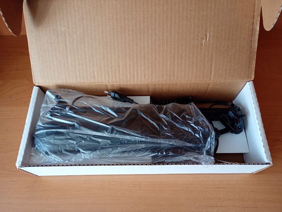 Продаётся настольная лампа Трансвит Дельта