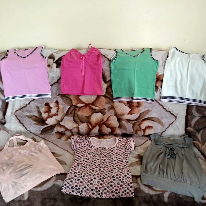 Продам одежду на девочку-подростка