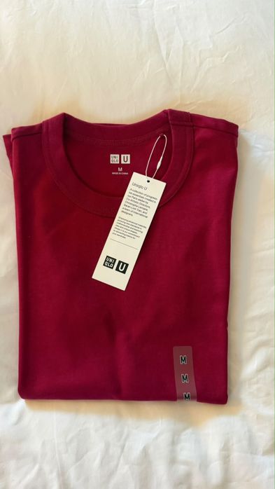 Базовые футболки от UNIQLO