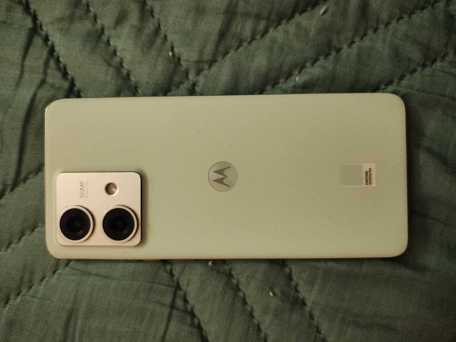 Продавам Моторола Edge 40 Neo