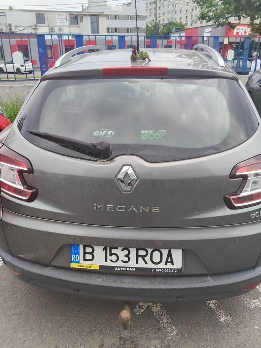 Mașina Reno Megan 2011 al doilea proprietar ofer acte la zi preț 3500euro