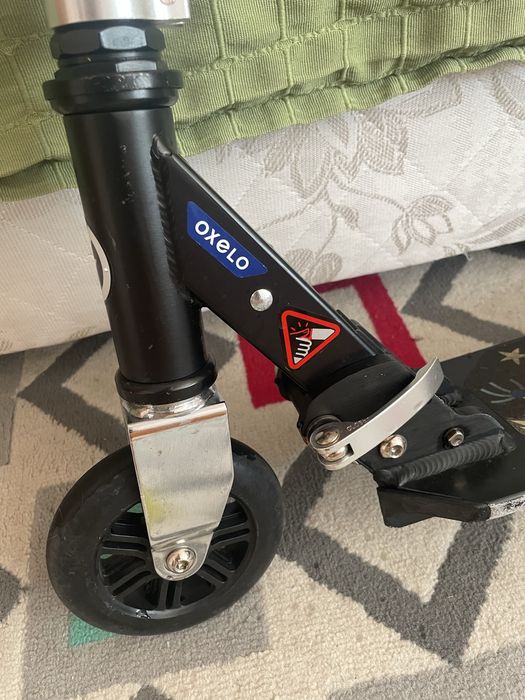 Синя тротинетка за момче