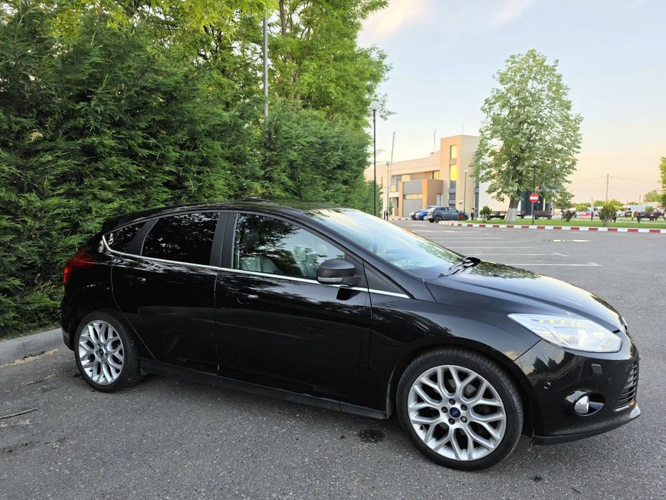 FORD Focus 2013 — imagine 3