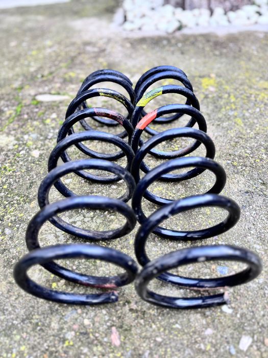 Продавам задни пружини за Honda Accord 8 седан (08–12)