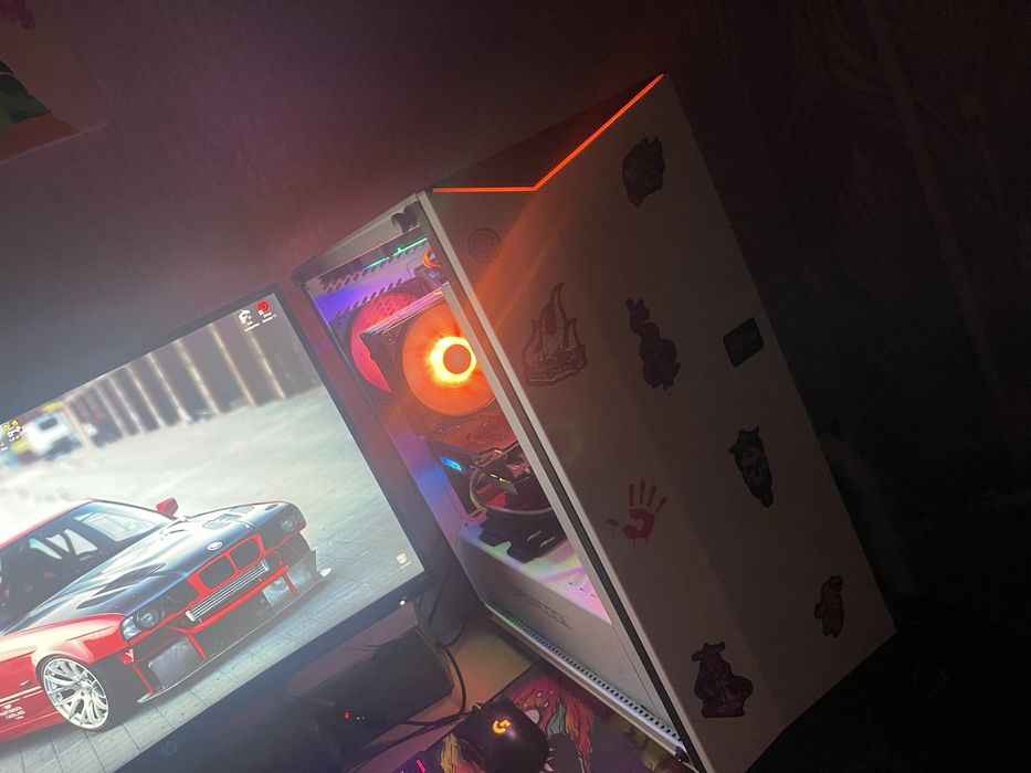 Продам игровой пк со столом и стулом