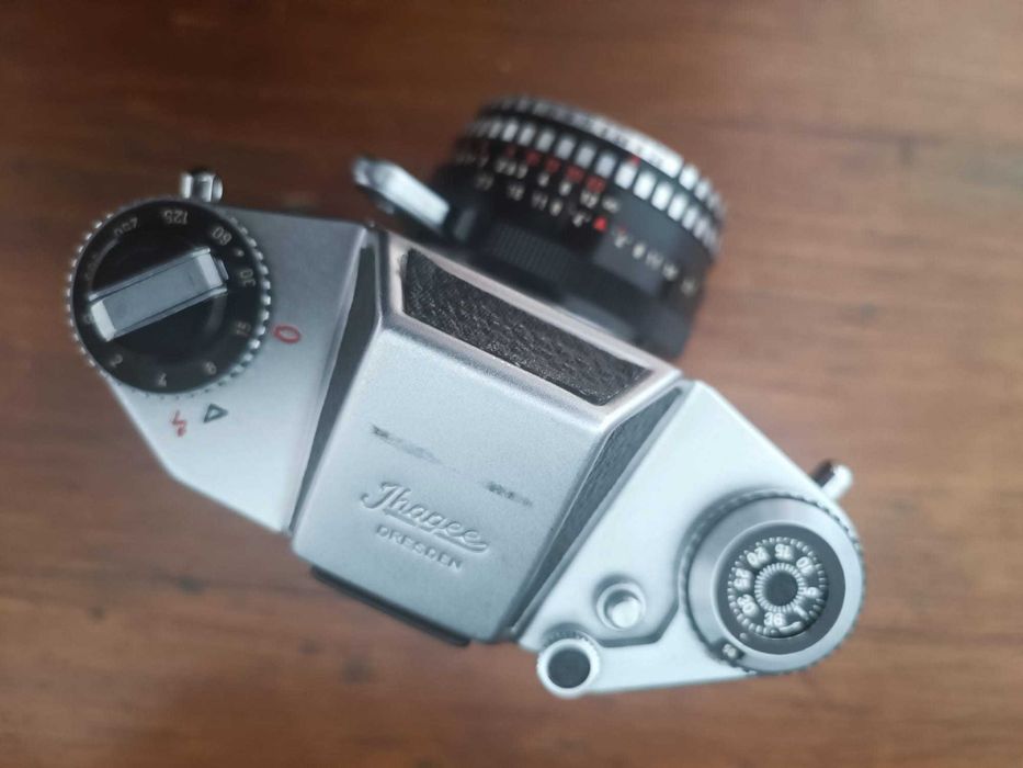Aparat foto SLR EXA 500 cu Domiplan m42