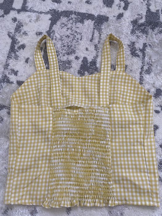 топы на девочку от H&M и Bershka