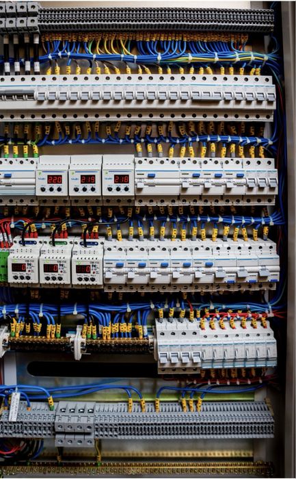 Electrician cu experienta de peste 15 anii