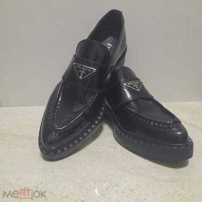 PRADA Loafers / 36 / Made in Italy / Остроносые лакированные лоферы