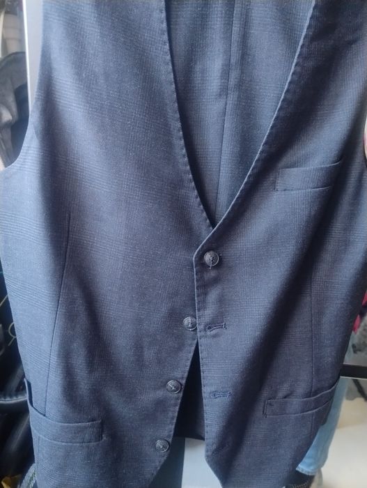 Costum elegant pentru bărbați