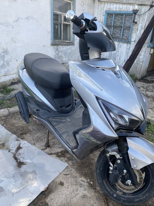 Продам скутер м10