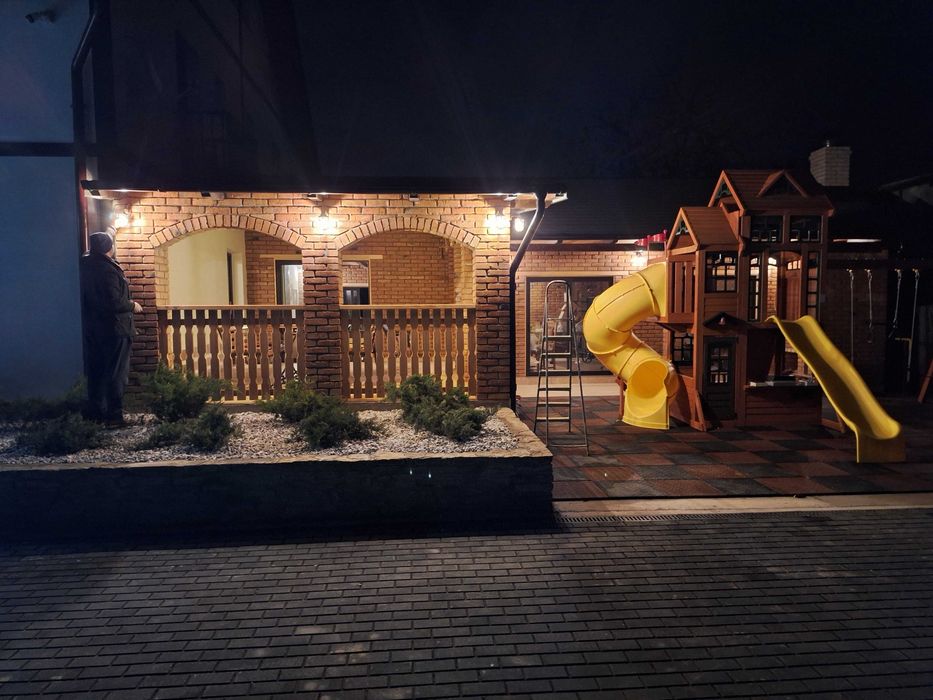 vand pensiune gura humorului