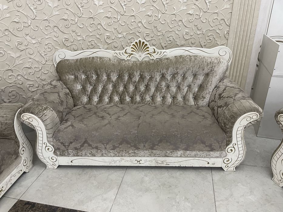 Продам Диван б/у