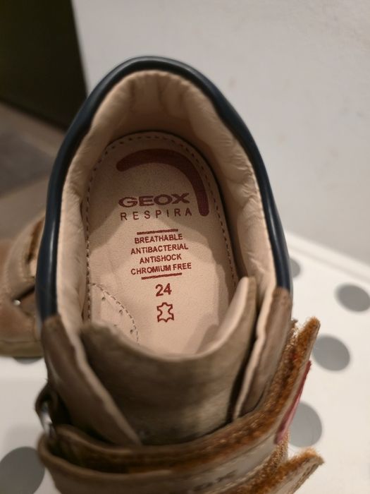 Pantofi Geox cu scai