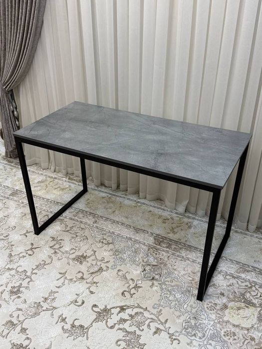 Компьютер учун стол стул сотилади срочно!