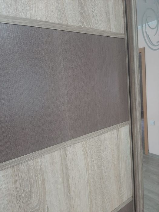 продам шкаф-купе в отличном состоянии