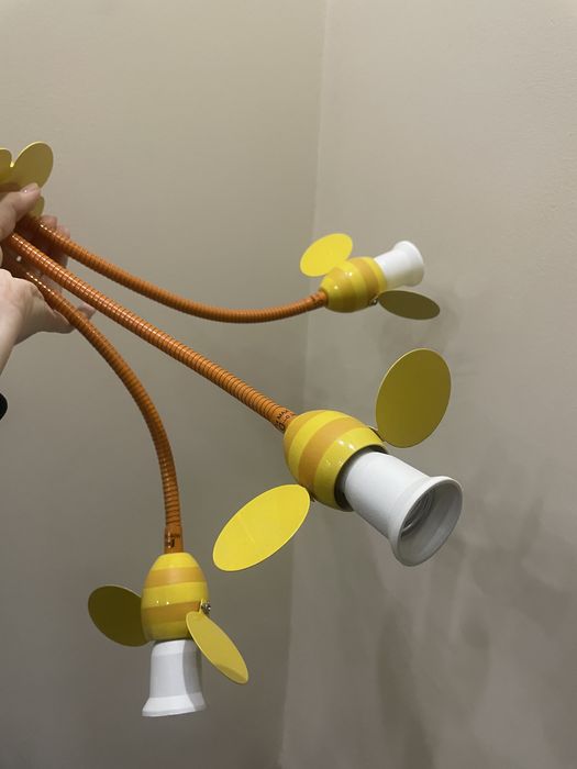 Детски полилей с пчелички