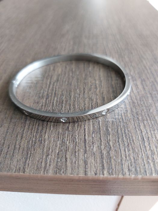 Дамска гривна от неръждаем материал