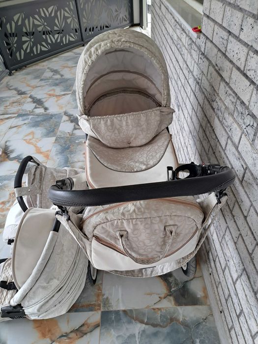 Продавам количка 3 в 1