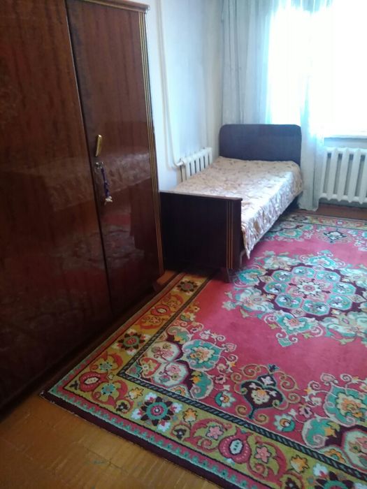 Продам спальный гарнитур