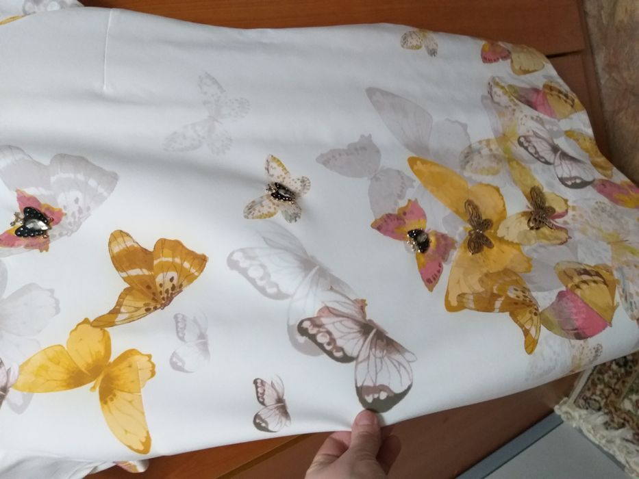 Платье с бабочками