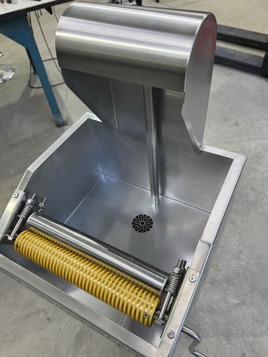 Чешма за автомивка на самообслужване мивка изцеждане на кърпи