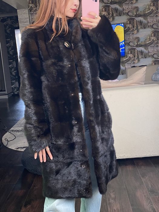 Продам шубу норковую