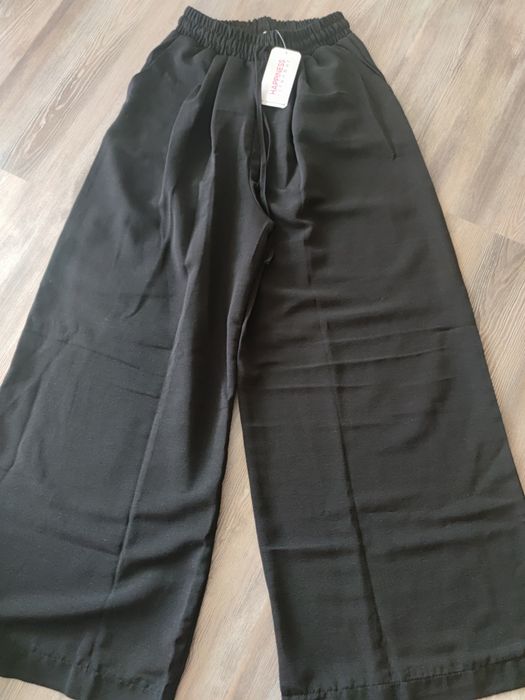 Продавам излишните дрехи