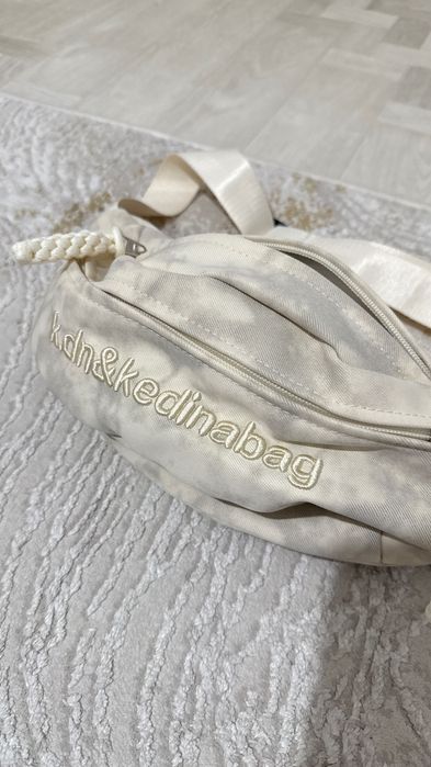 Продам сумку бананку новую