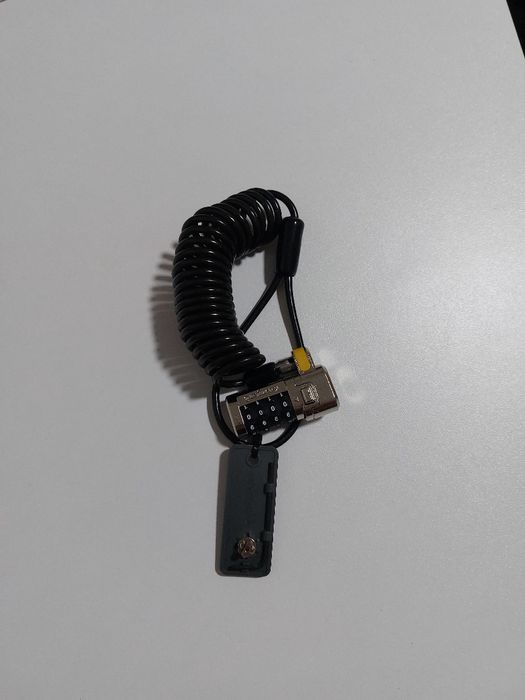 Cablu de securitate Laptopului Kesington ClickSafe cu cifru, portabil