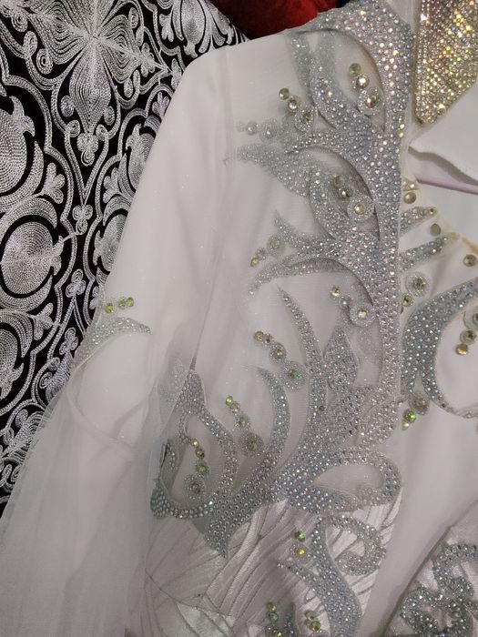 Kelinlar uchun ansabl, diadema va sarisi bilan ichida hammasi rangi oq