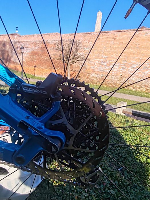 Vând Canyon Strive C.F