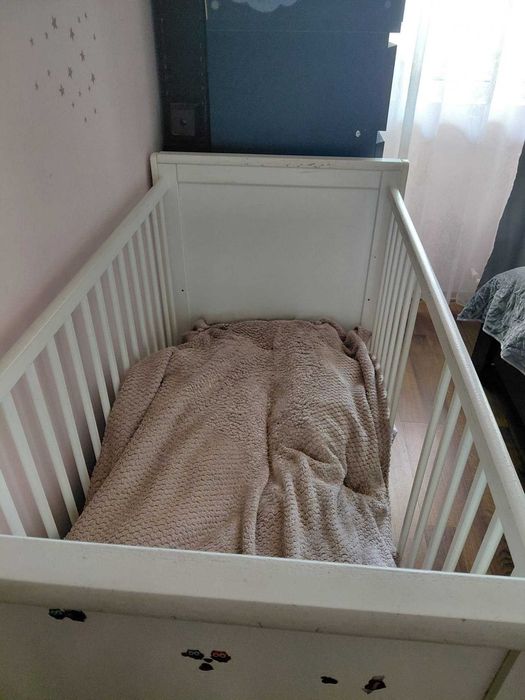 Pătuț bebeluși IKEA alb, cu sertar depozitare + saltea cadou