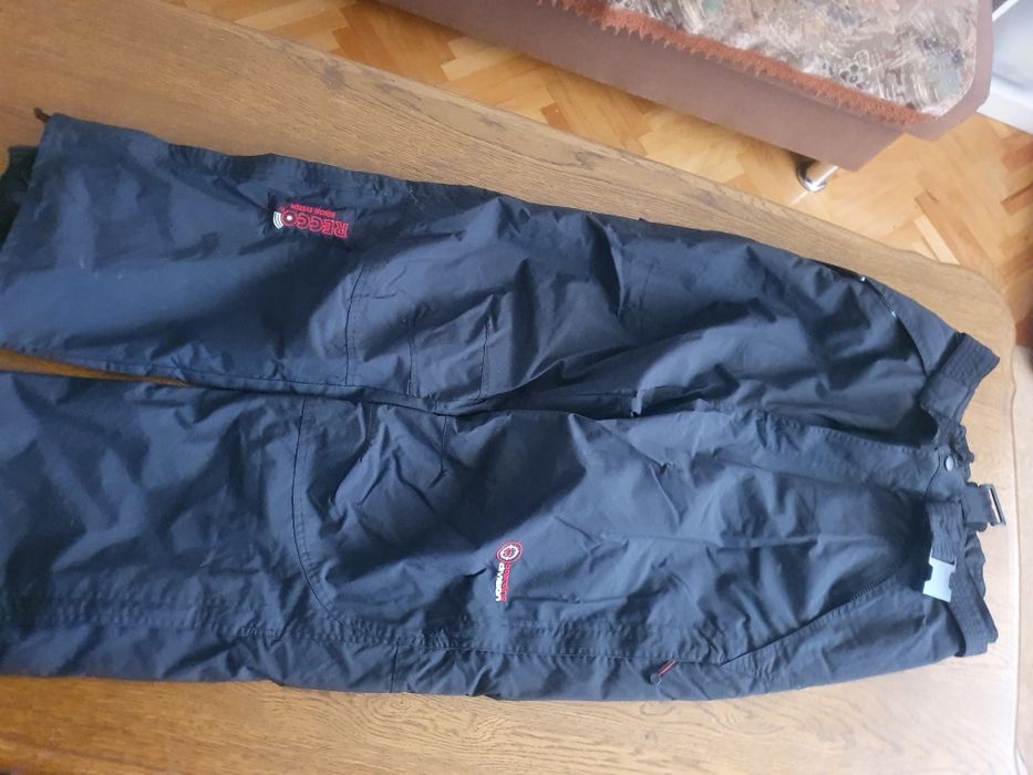 Pantaloni ski diferite marimi