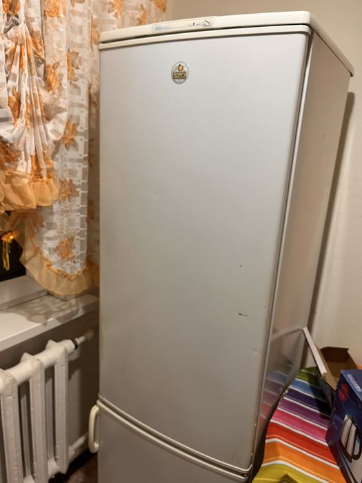 Продам холодильник 20 000 тг