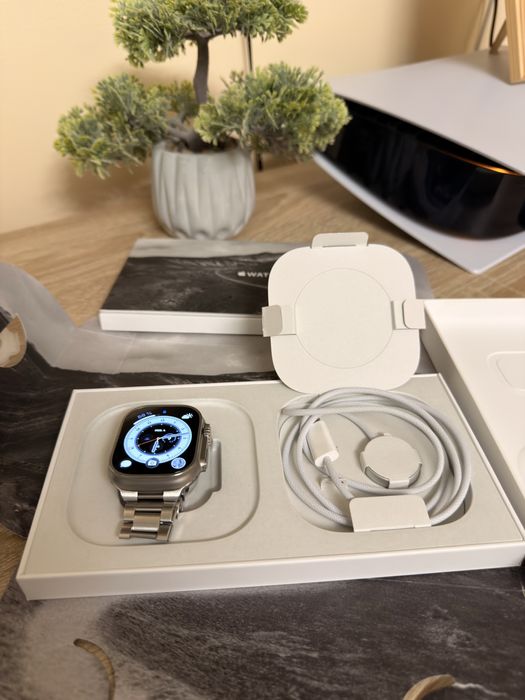 Aplle watch ultra Titanium