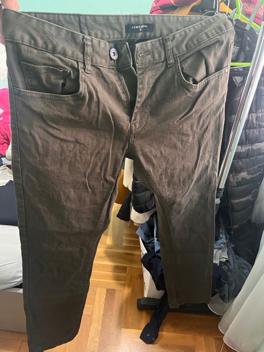 Запазени мъжки дънки