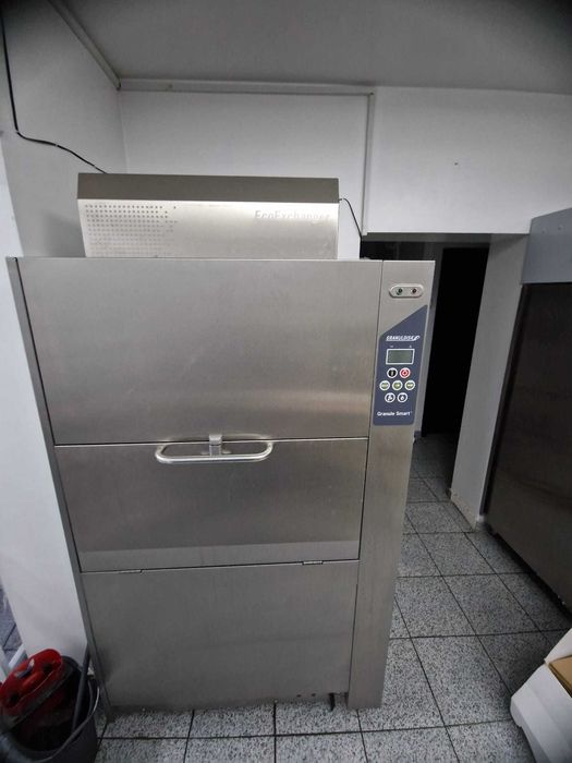Echipamente– Mașină spălat vase Granuldisk + Cuptor MIWE pe vatră