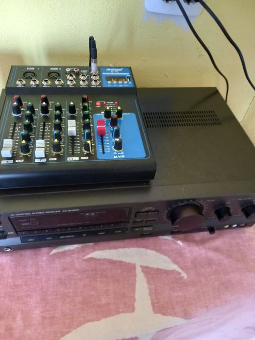 Sistem audio mixer  cu Bluetooth  nou. Și 2 boxe pe 12 inch