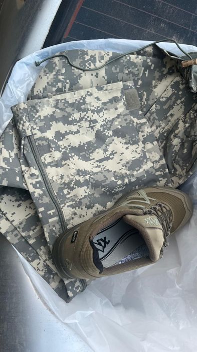 Новые ботинки Haikx