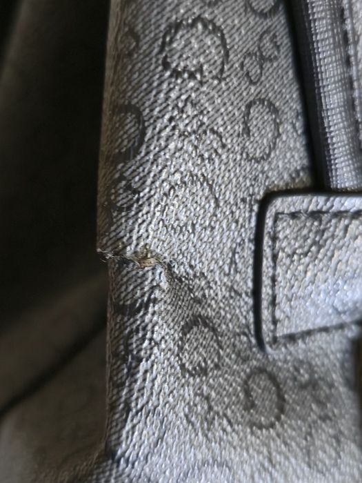 Guess оригинална дамска раница