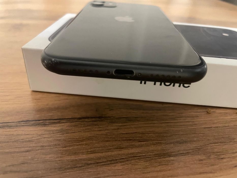 Iphone 11 на 64gb